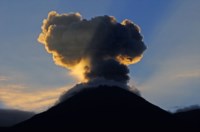 Ausbruch des Reventador, Ecuador